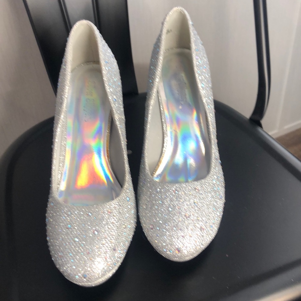 Silver Slippers Rhinestone Sparkle Heel - Picture 2 of 6